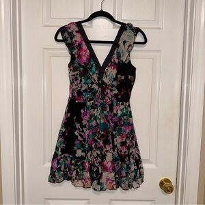 Karina Grimaldi Floral Ruffle Satin V Neckline Dress – XS